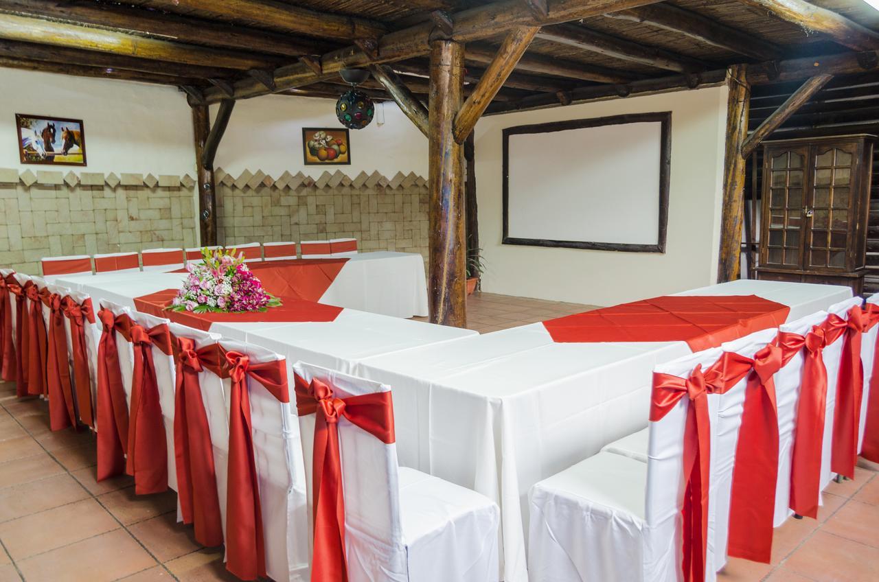 Hotel Bambu Riobamba Zewnętrze zdjęcie